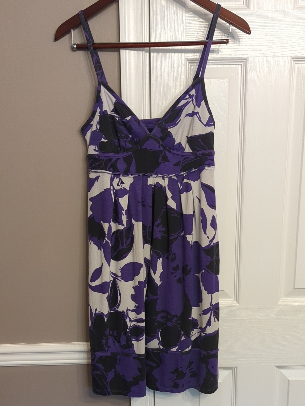 American Eagle Purple & Black Floral Sundress Adjustable Spaghetti Straps